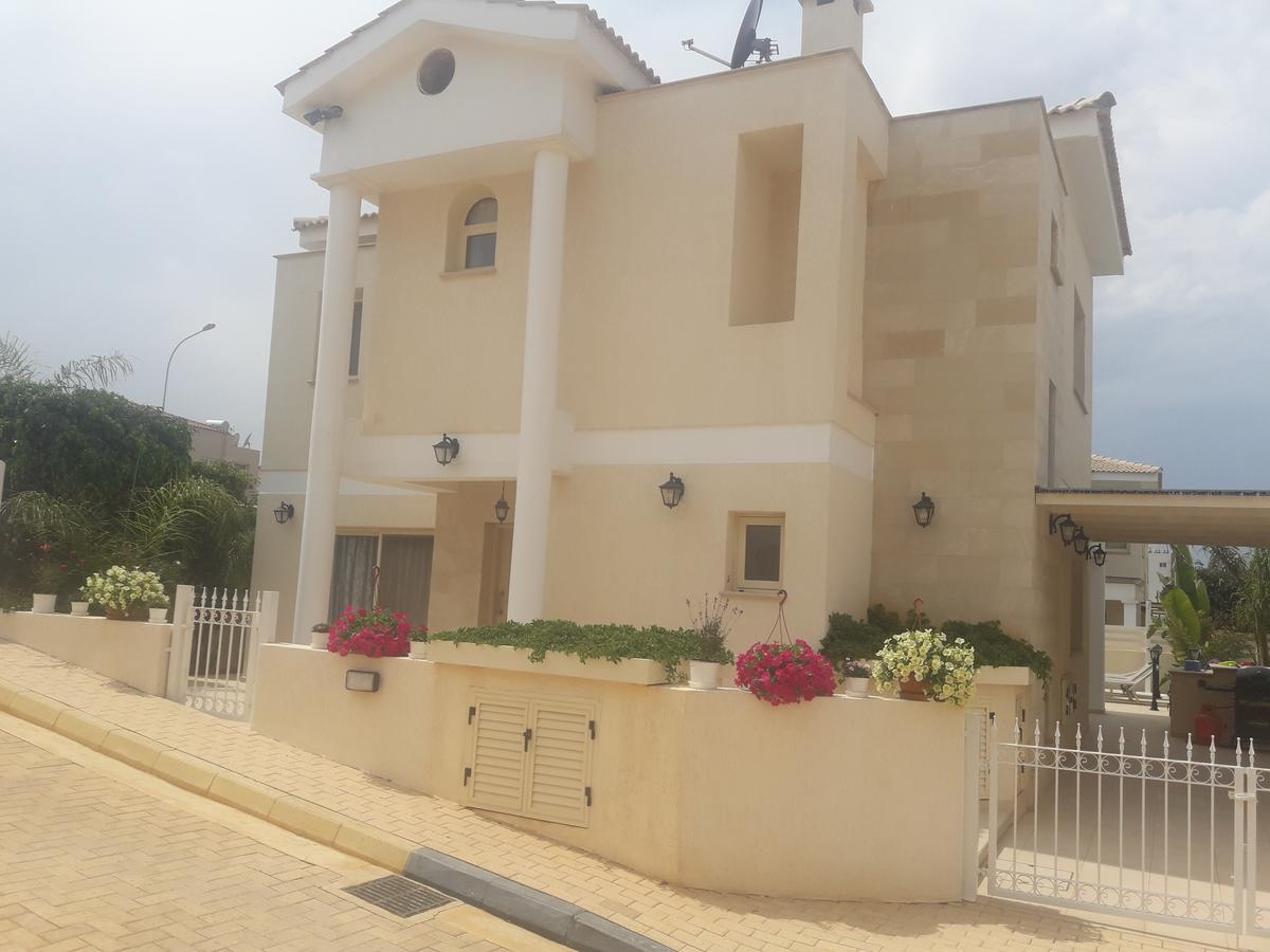 فيلا Anthorina 21 بروتاراس المظهر الخارجي الصورة